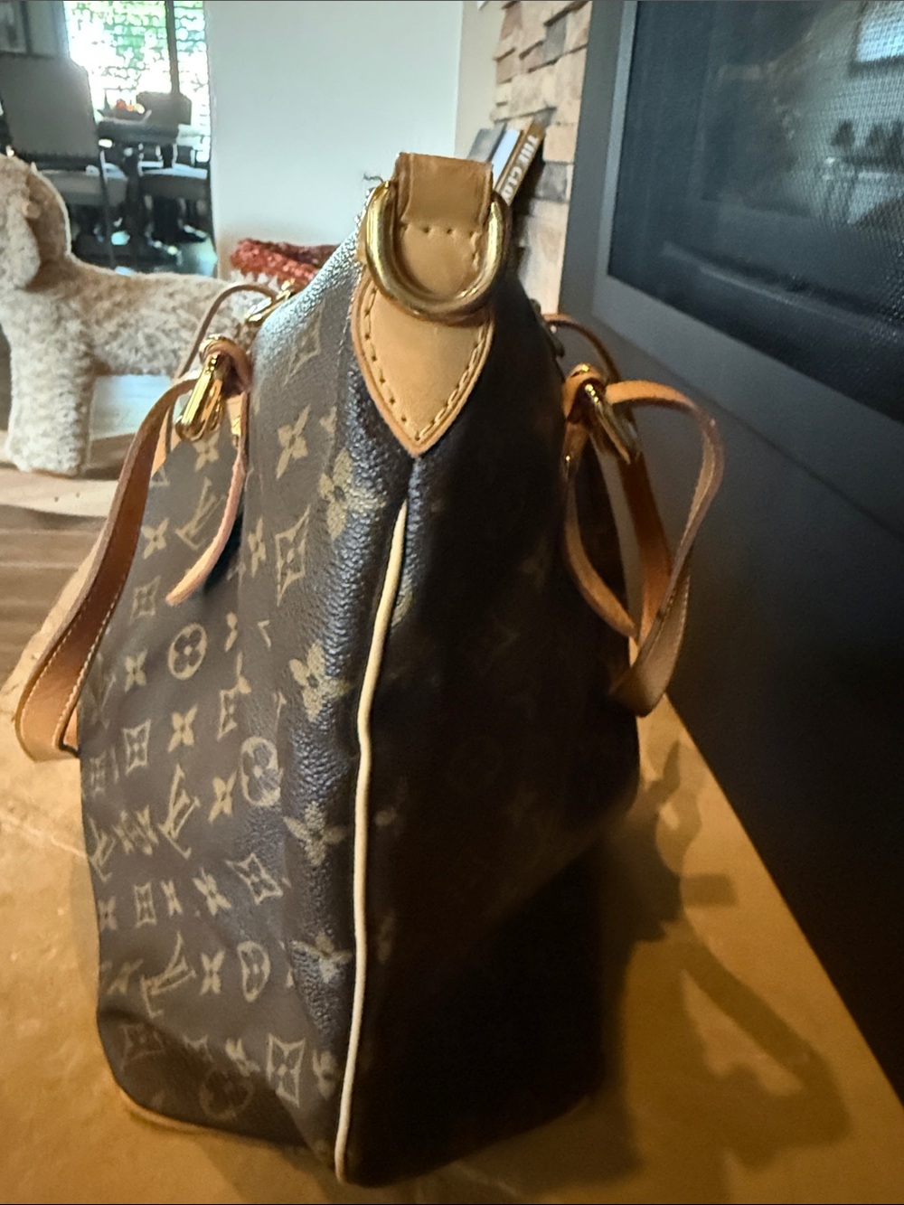 Louis Vuitton Monogram Canvas Tote with Tan Vachetta Trim - Picture 8 of 15